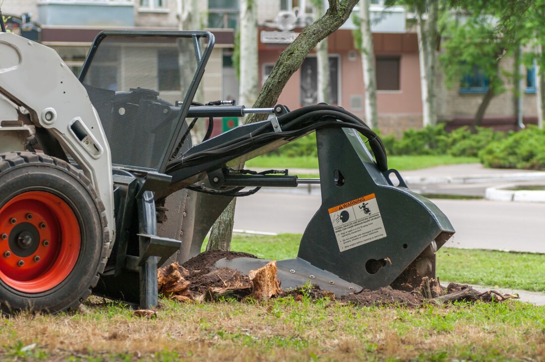 A picture of a huge stump grinding materials.